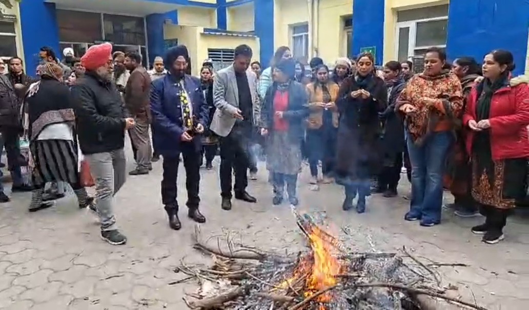 ਖੰਨਾ ਦੇ ਸਰਕਾਰੀ ਹਸਪਤਾਲ ''ਚ ਮਨਾਈ ਗਈ ਧੀਆਂ ਦੀ ਲੋਹੜੀ