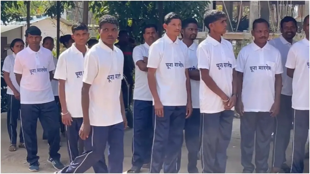 63 ਨਕਸਲੀਆਂ ਨੇ ਕੀਤਾ ਸਰੰਡਰ, 36 ''ਤੇ ਸੀ 1.19 ਕਰੋੜ ਰੁਪਏ ਦਾ ਇਨਾਮ