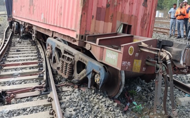 ਮਾਲ ਗੱਡੀ ਹੋਈ ਹਾਦਸੇ ਦਾ ਸ਼ਿਕਾਰ, ਪੱਟੜੀ ਤੋਂ ਉਤਰੇ ਡੱਬੇ