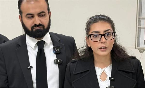 pak human rights lawyer  husband get 17 years over social media posts