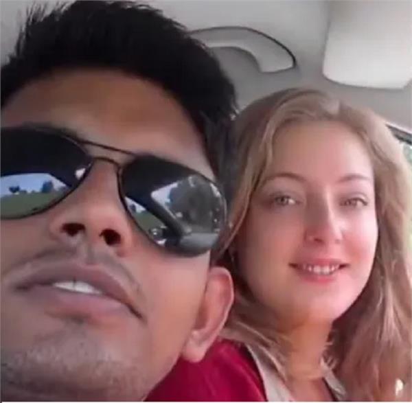 gori  s heart fell for an indian auto driver