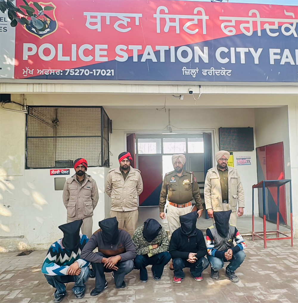 ਲੁੱਟ-ਖੋਹ ਦੀ ਯੋਜਨਾ ਬਣਾਉਂਦਾ ਗਿਰੋਹ ਗ੍ਰਿਫ਼ਤਾਰ, ਮਾਰੂ ਹਥਿਆਰ ਬਰਾਮਦ