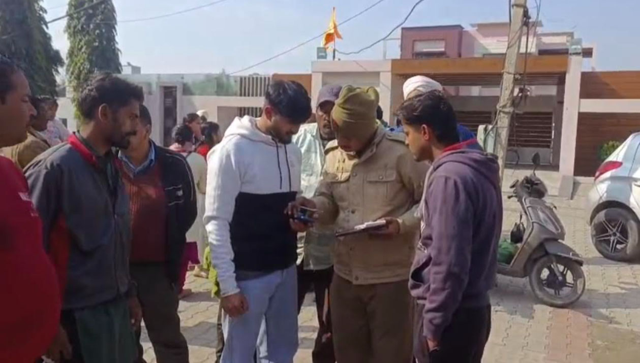 ਦੀਨਾਨਗਰ: ਹਾਈਵੇ ‘ਤੇ ਭਾਰੀ ਹੰਗਾਮਾ, ਨੌਜਵਾਨਾਂ ਨੇ ਟੈਕਸੀ ਡਰਾਈਵਰ ‘ਤੇ ਕੀਤਾ ਹਮਲਾ