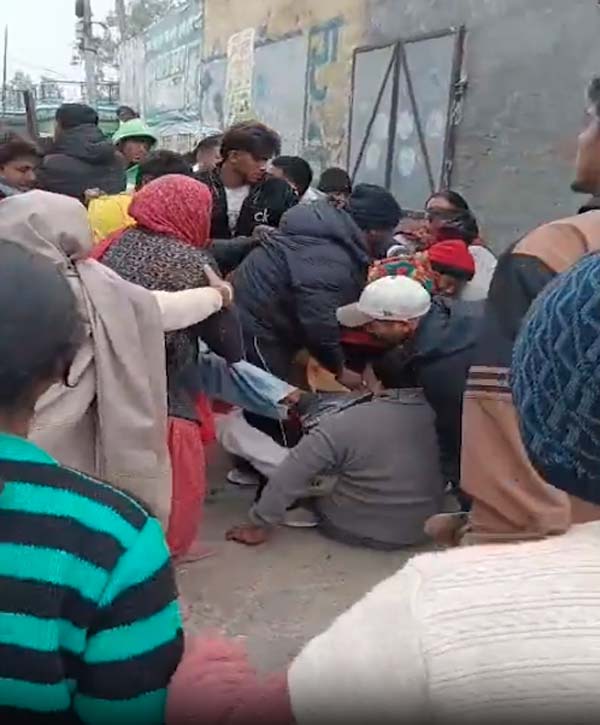 ਪੰਜਾਬ ਵਿਚ ਇਕ ਹੋਰ ਵੱਡੀ ਵਾਰਦਾਤ! ਹੁਣ ਮੰਦਰ ''ਚ ਦਾਖਲ ਹੋ ਕੁੱਟ ''ਤਾ ਸਰਪੰਚ