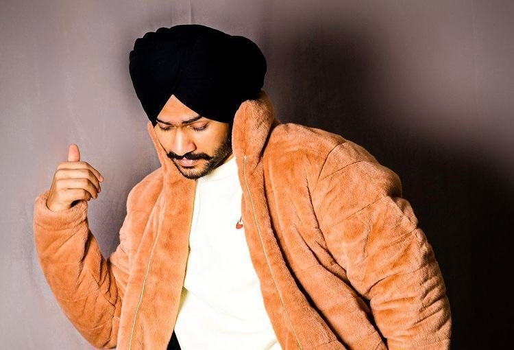 ਗਾਇਕ ਹਿੰਮਤ ਸੰਧੂ ਨੇ ਖਰੀਦੀ ਨਵੀਂ ਲਗਜ਼ਰੀ ਕਾਰ; ਵੀਡੀਓ ਹੋਈ ਵਾਇਰਲ