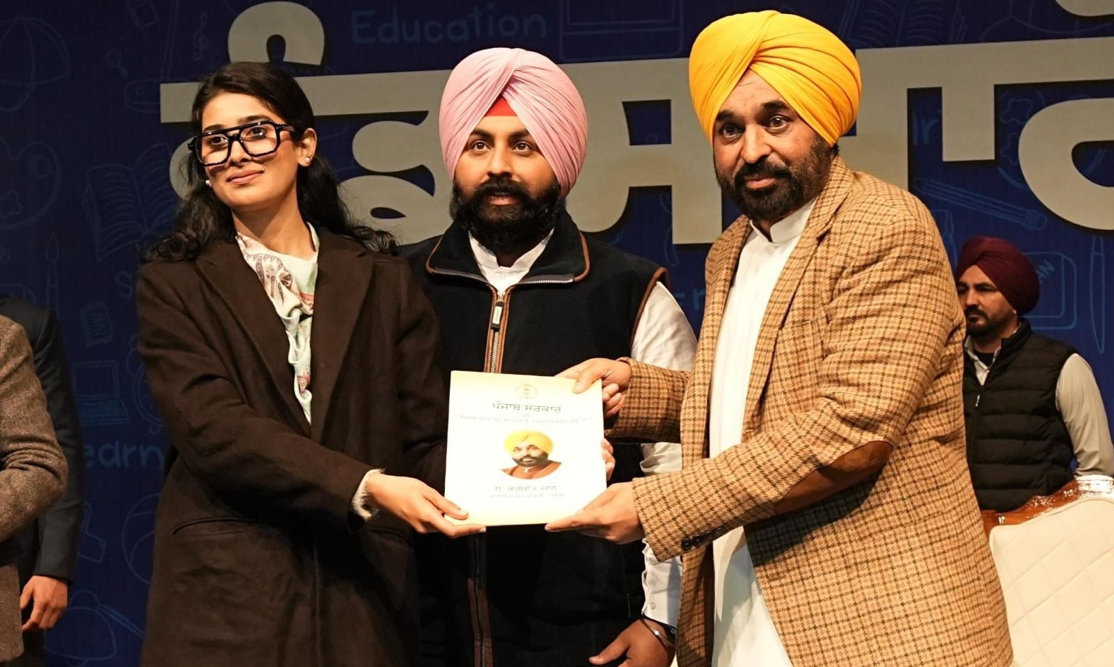 ਪੰਜਾਬ ਦੀਆਂ ਧੀਆਂ ਬਣਨਗੀਆਂ ਅਫ਼ਸਰ! ਮਾਨ ਸਰਕਾਰ ਦਾ 33% ਰਾਖਵਾਂਕਰਨ ਨਾਲ ਵੱਡਾ ਐਲਾਨ