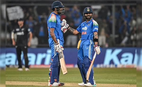 gavaskar heaps praise on virat kohli and harshit rana