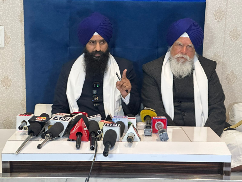 ਸਰਕਾਰ ਨੇ ਹੁਣ ਤੱਕ ਕਿਉਂ ਨਹੀਂ ਕੀਤੀ ਰਾਮ ਰਹੀਮ ਤੇ ਹਨੀਪ੍ਰੀਤ ਵਿਰੁੱਧ ਕਾਰਵਾਈ : ਜਥੇਦਾਰ ਗੜਗੱਜ