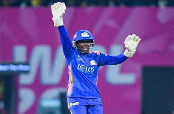 defending champions mumbai indians suffer setback