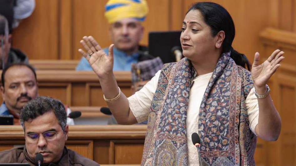 ''ਮੀਮ ਬਣਾ ਕੇ ਮੇਰਾ ਮਜ਼ਾਕ ਉਡਾਉਂਦੀ ਹੈ AAP'', ਵਿਧਾਨ ਸਭਾ ''ਚ ਭਾਵੁਕ ਹੋਈ CM ਰੇਖਾ ਗੁਪਤਾ