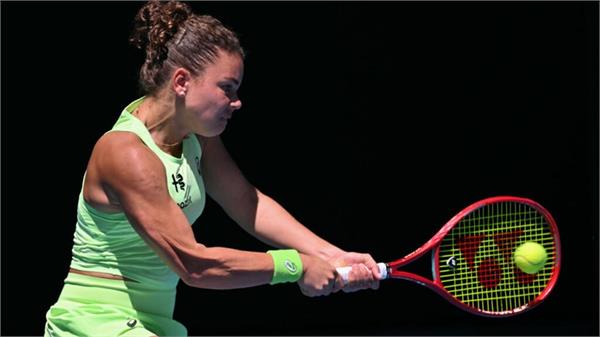 australian open  paolini and sakkari make winning starts