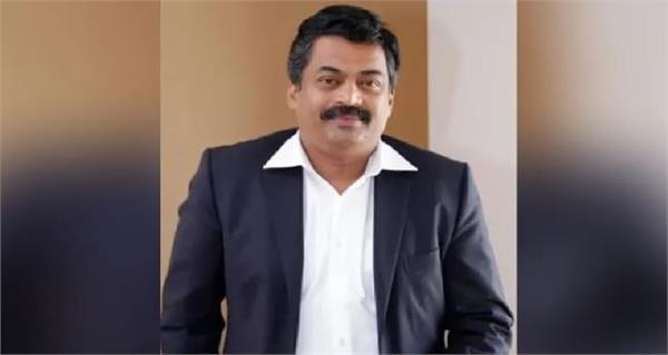 famous businessman shot himself in front of income tax team  died