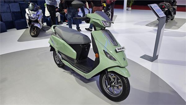 suzuki e access electric scooter