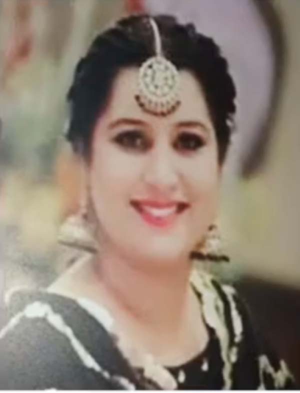 ਪੰਜਾਬ 'ਚ ਵੱਡੀ ਵਾਰਦਾਤ! ਕੈਨੇਡਾ ਤੋਂ ਆਈ ਮਹਿਲਾ ਦਾ ਦਿਨ-ਦਿਹਾੜੇ ਗੋਲ਼ੀਆਂ ਮਾਰ ਕੇ ਕਤਲ