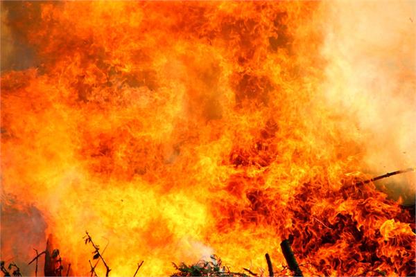 blast at hotel in downtown kabul leaves multiple casualties  officials say