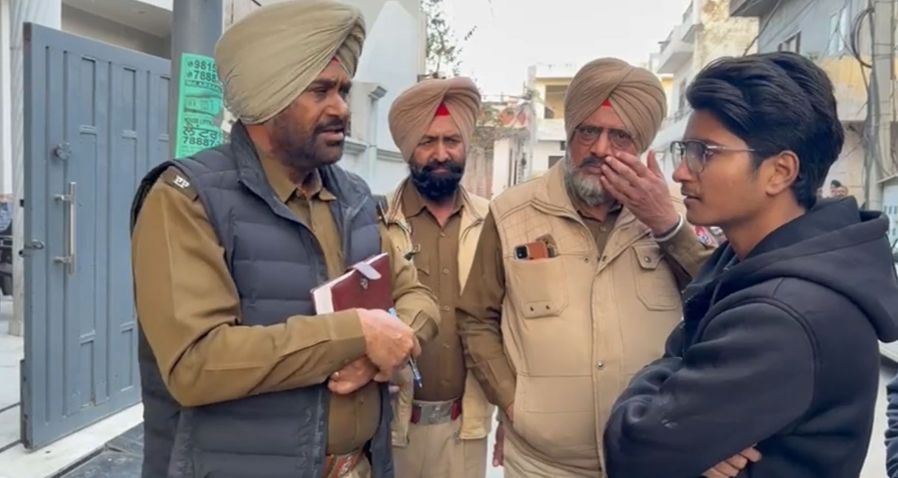 ਬਟਾਲਾ: ਘਰੋਂ ਸ਼ੱਕੀ ਹਾਲਾਤ 'ਚ ਮਿਲੀ ਕੁੜੀ ਦੀ ਲਾਸ਼, ਇਲਾਕੇ 'ਚ ਫੈਲੀ ਸਨਸਨੀ