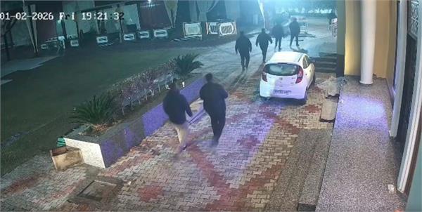 case registered for assaulting bouncers at   marriage palace  