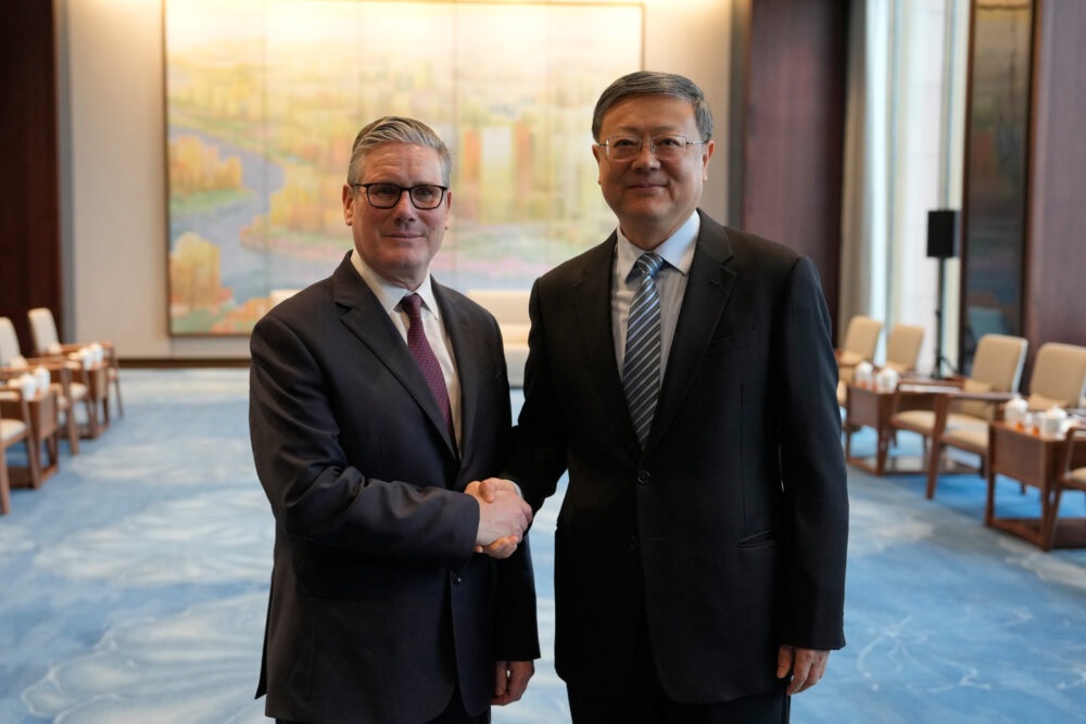 ਬ੍ਰਿਟੇਨ ਦੇ PM ਸਟਾਰਮਰ ਨੇ ਚੀਨ ਯਾਤਰਾ ਦੌਰਾਨ ਕੀਤੇ ਅਰਬਾਂ ਡਾਲਰ ਦੇ ਬਰਾਮਦ ਤੇ ਨਿਵੇਸ਼ ਸਮਝੌਤੇ