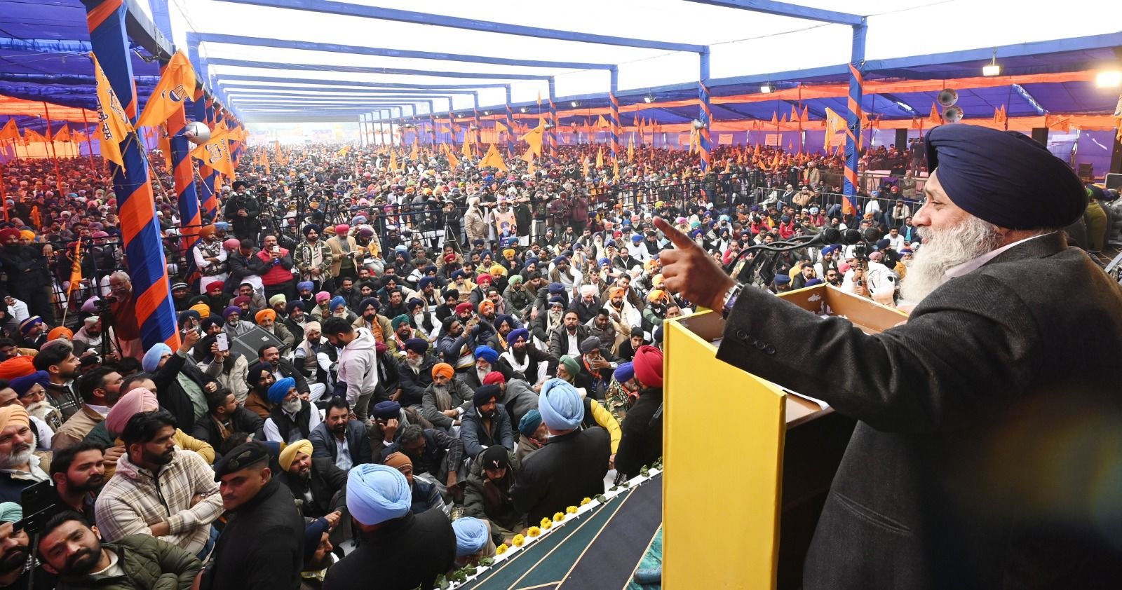 ''ਦਿੱਤੀਆਂ ਗਾਰੰਟੀਆਂ ਵੱਲ ਸਰਕਾਰ ਨੇ ਮੁੜ ਕੇ ਵੀ ਨਹੀਂ ਝਾਕਿਆ'', ਮਾਘੀ ਕਾਨਫਰੰਸ ''ਚ ਗਰਜੇ ਸੁਖਬੀਰ ਬਾਦਲ