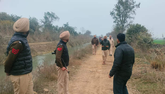 ਪ੍ਰੋਡਕਸ਼ਨ ਵਾਰੰਟ ’ਤੇ ਲਿਆਂਦੇ ਗੈਂਗਸਟਰ ਤੇ ਪੁਲਸ ਵਿਚਾਲੇ ਹੋ ਗਿਆ ਮੁਕਾਬਲਾ, ਚੱਲੀਆਂ ਤਾੜ-ਤਾੜ ਗੋਲੀਆਂ