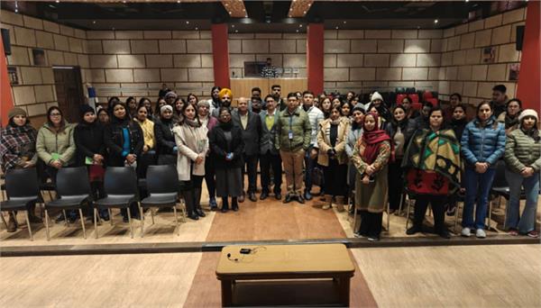 students to get advanced training on future technologies