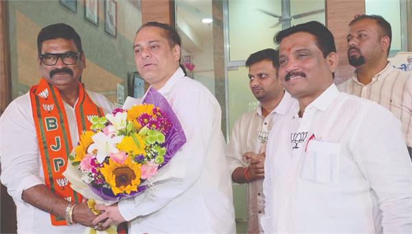 santosh dhuri slams raj thackeray after joining bjp