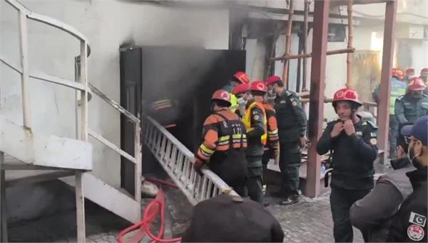fire breaks out at hotel in gulberg area of   lahore