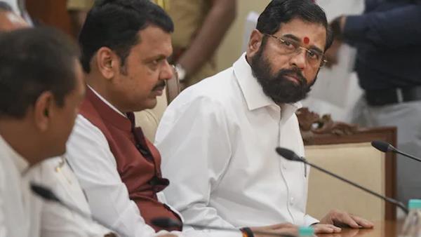 controversy over mumbai mayor  s post