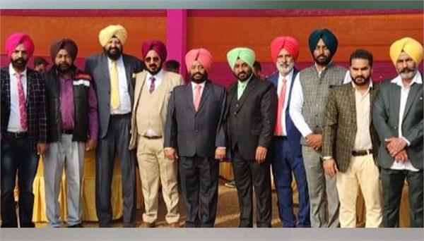 government teachers union launches front against punjab government