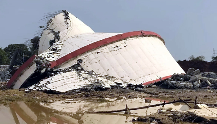 ਭ੍ਰਿਸ਼ਟਾਚਾਰ ਦੀ ਭੇਂਟ ਚੜ੍ਹੀ 21 ਕਰੋੜ ਦੀ ਪਾਣੀ ਦੀ ਟੈਂਕੀ: ਟੈਸਟਿੰਗ ਦੌਰਾਨ ਹੀ ਹੋਈ ਢਹਿ ਢੇਰੀ