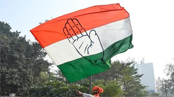 congress left helpless with the departure of allies in mumbai