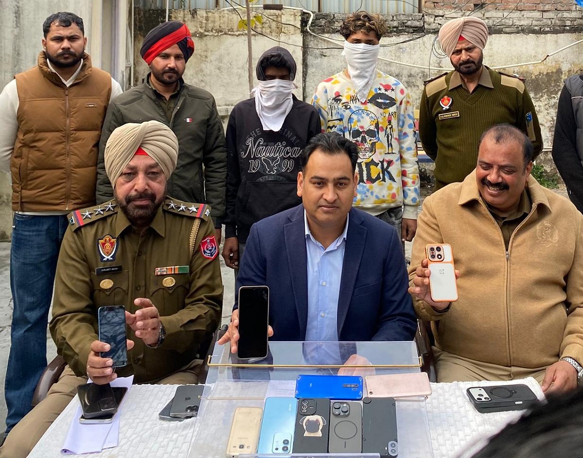 ਨਸ਼ੇ ਦੀ ਲਤ ਨੂੰ ਪੂਰਾ ਕਰਨ ਲਈ ਲੁੱਟ-ਖੋਹ ਤੇ ਚੋਰੀਆਂ ਕਰਨ ਵਾਲੇ 2 ਸ਼ਾਤਰ ਅਪਰਾਧੀ ਗ੍ਰਿਫ਼ਤਾਰ