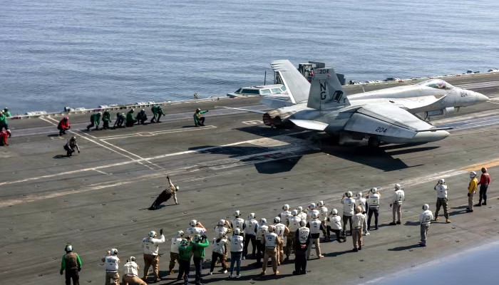 ਈਰਾਨ ''ਤੇ ਹਮਲੇ ਦੀ ਤਿਆਰੀ: ਮੱਧ ਪੂਰਬ ''ਚ ਦੂਜਾ ਜੰਗੀ ਬੇੜਾ ਭੇਜੇਗਾ ਪੈਂਟਾਗਨ