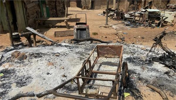 gunmen kill 3 villagers in nigeria