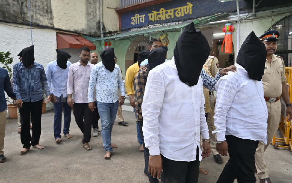 ਦੇਸ਼ ’ਚ ‘ਫਰਜ਼ੀ’ ਦਾ ਬੋਲਬਾਲਾ, ਫੜੇ ਜਾ ਰਹੇ ਵੱਖ-ਵੱਖ ਵਿਭਾਗਾਂ ਦੇ ਨਕਲੀ ਅਧਿਕਾਰੀ