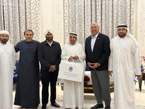 dr  jasdeep singh jassi received  royal honour  in uae