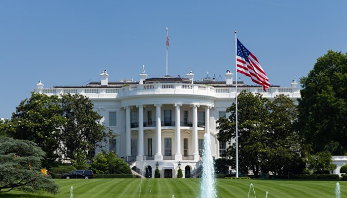 ਟਰੰਪ ਦਾ ਭਾਰਤ ਨੂੰ ਵੱਡਾ ''ਝਟਕਾ ਜਾਂ ਤੋਹਫ਼ਾ''? ਟੈਰਿਫ 18% ਤੋਂ ਘਟ ਕੇ ਹੋਇਆ 10%