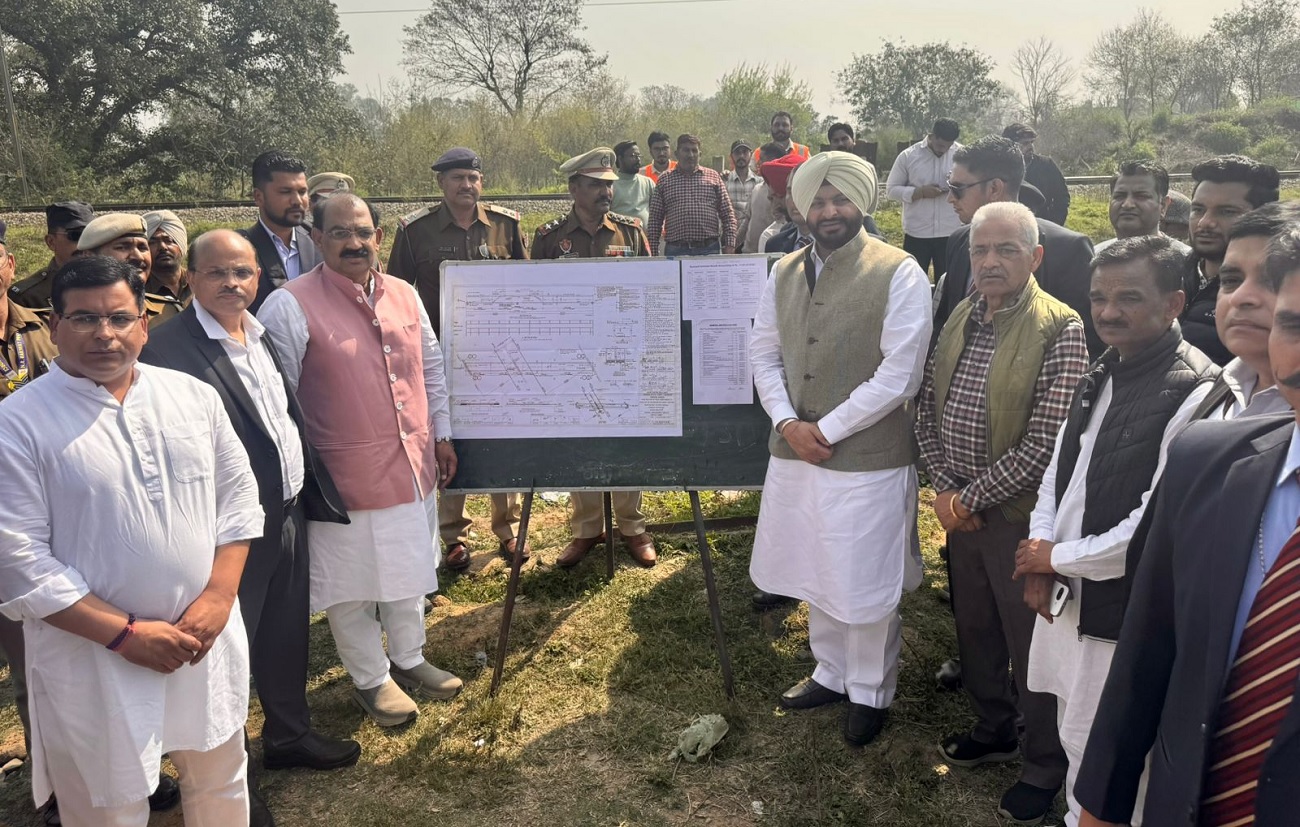 ਰਵਨੀਤ ਬਿੱਟੂ ਦਾ ਦਾਅਵਾ, ਕਿਹਾ-ਪੰਜਾਬ ''ਚ ਰੇਲਵੇ ਵਿਕਾਸ ਪ੍ਰਾਜੈਕਟਾਂ ਲਈ ਫੰਡਾਂ ਦੀ ਕੋਈ ਕਮੀ ਨਹੀਂ