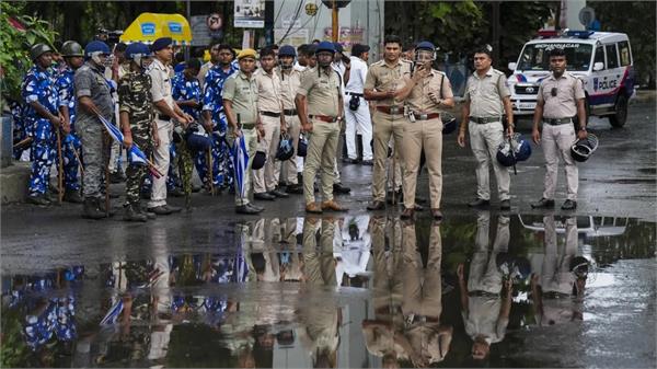 2 groups clash firing