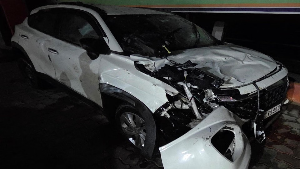 ਮਿੰਟਾਂ 'ਚ ਉਜੜਿਆ ਹੱਸਦਾ-ਵੱਸਦਾ ਪਰਿਵਾਰ: ਮਥੁਰਾ 'ਚ ਨਹਿਰ 'ਚ ਡਿੱਗੀ ਬੇਕਾਬੂ ਕਾਰ, 4 ਦੀ ਮੌਤ