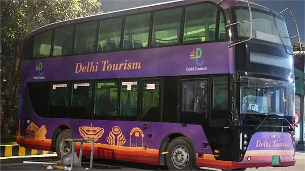 new delhi  double decker buses