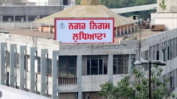 mayor opens poll on illegally constructed buildings