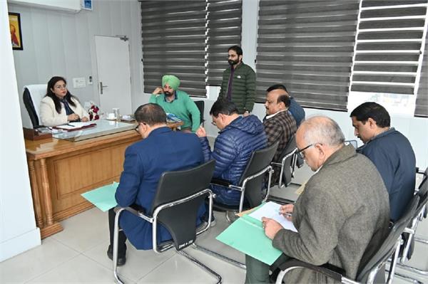 new commissioner sets target for corporation employees