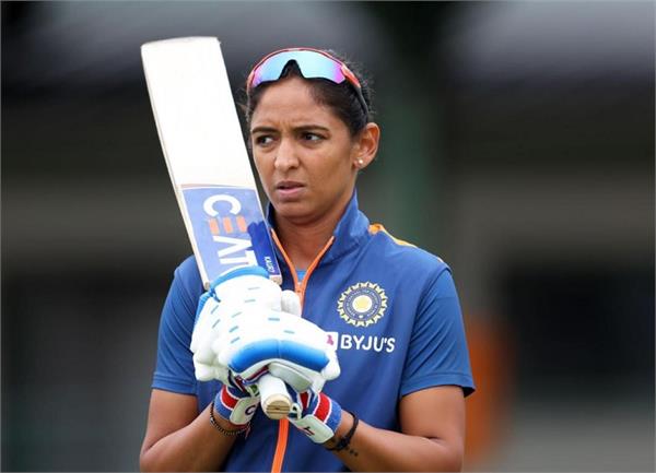 harmanpreet becomes the most matched female cricketer