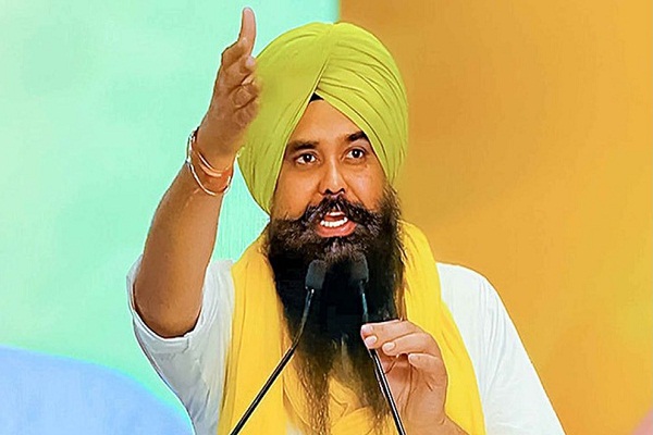 ''ਆਪ'' ਦੇ ਸਾਰੇ ਆਗੂ ਦੁੱਧ-ਧੋਤੇ ਨਹੀਂ'', MP ਮਾਲਵਿੰਦਰ ਕੰਗ ਦੇ ਆਪਣੀ ਹੀ ਸਰਕਾਰ ਖ਼ਿਲਾਫ਼ ਤਿੱਖੇ ਸੁਰ