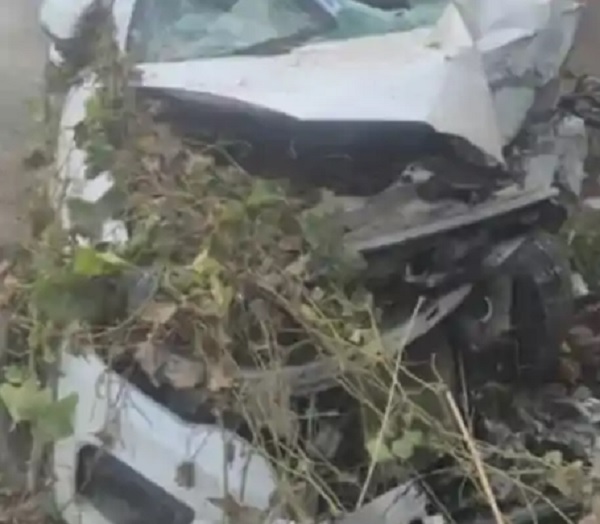 ਦਰੱਖਤ ਨਾਲ ਟਕਰਾਈ ਪੁਲਸ ਦੀ ਗੱਡੀ, ਇੰਸਪੈਕਟਰ ਦੀ ਮੌਤ, 5 ਹੋਰ ਮੁਲਾਜ਼ਮ ਜ਼ਖ਼ਮੀ