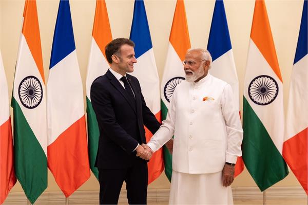 france  president  emmanuel macron  dhurandhar song  india visit