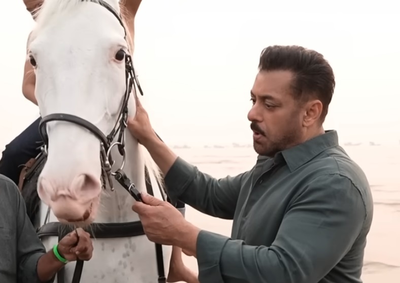 ਸਲਮਾਨ ਖ਼ਾਨ ਦੀ ਅਸਲੀ ਦੋਸਤੀ ! ਆਪਣੇ ਨਿੱਜੀ ਘੋੜੇ ਨਾਲ ਸ਼ੂਟ ਕੀਤਾ ਰੋਮਾਂਟਿਕ ਗਾਣਾ ''ਮੈਂ ਹੂੰ''
