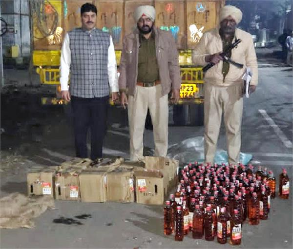 20 boxes of english liquor recovered from truck with himachal number