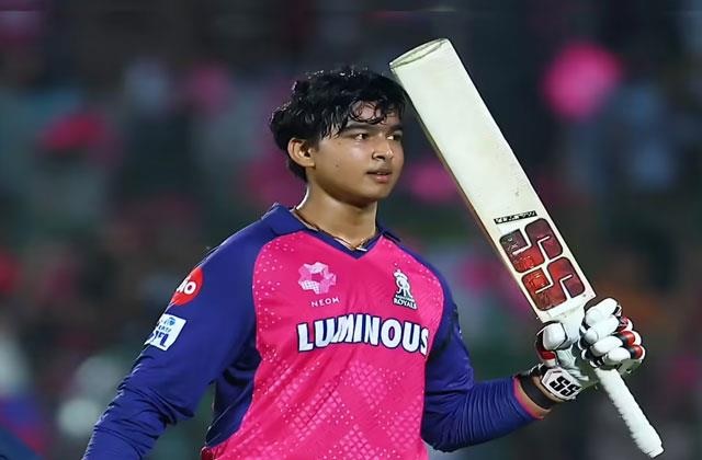 14 ਸਾਲ ਦੀ ਉਮਰ ''ਚ ਵੱਡਾ ਫੈਸਲਾ, ਬੋਰਡ ਪ੍ਰੀਖਿਆ ਛੱਡ IPL ਦੀ ਤਿਆਰੀ ''ਚ ਰੁੱਝਿਆ ਭਾਰਤ ਦਾ ਸਟਾਰ ਬੱਲੇਬਾਜ਼